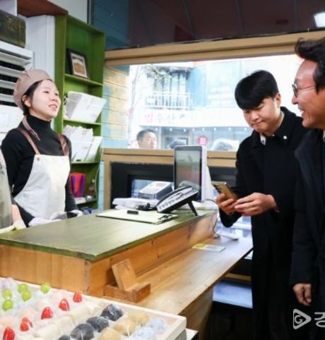 김민석 국무총리, 대전 빵집골목 찾아 “지역상권 혁신에 충분한 정부지원” 약속