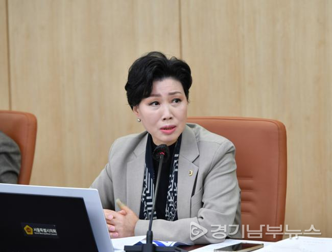 서울시의회 교육위원회 최재란 의원