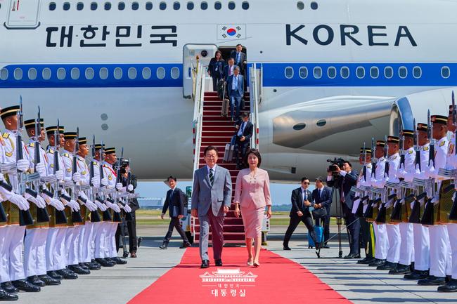 쿠알라룸프르 국제공항 도착
