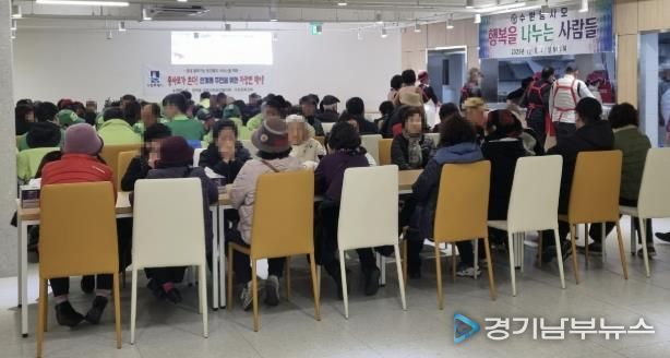 수원중사모가 쏜다! 수원시 팔달구 인계동 주민을 위한 무료 자장면 데이 진행