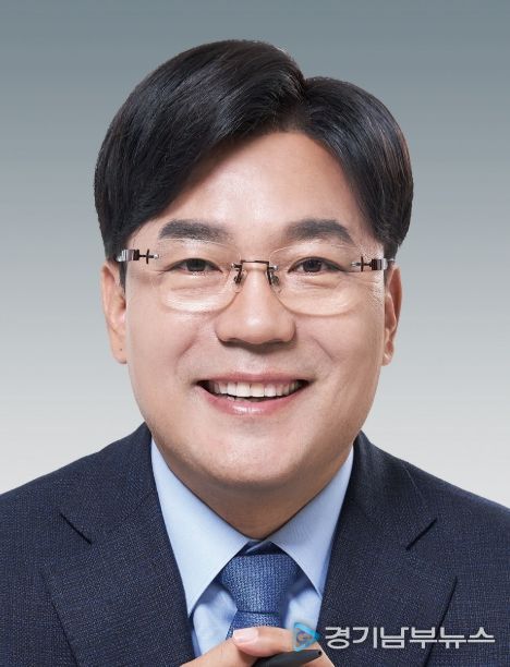 경기도의회 최만식 의원
