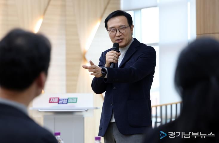 자율인증형 교과용 도서 발행제도 연구 발표회