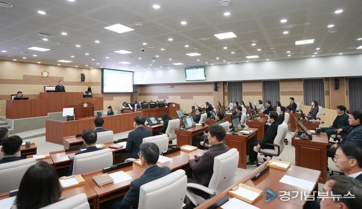 제263회 아산시의회 제2차 정례회 제3차 본회의를 끝으로 2025년 회기를 모두 마무리했다.