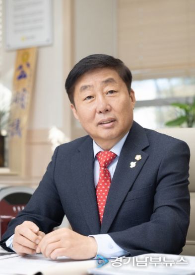 윤창철 양주시의회 의장