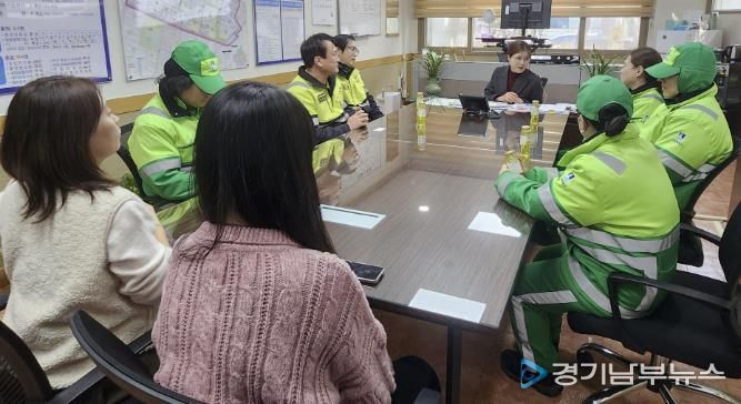 수원시 영통구 매탄2동, 깨끗한 환경위해 청소대행업체와 현장 소통 간담회 열어