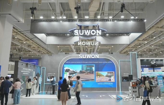 국내 박람회에 참가한 수원시 관내 중소기업 홍보부스 전경