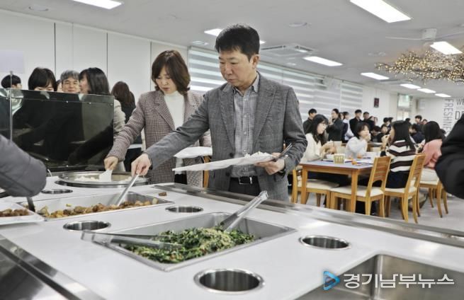 수원시 권선구, 2026 병오년 설날 떡국 행사 진행