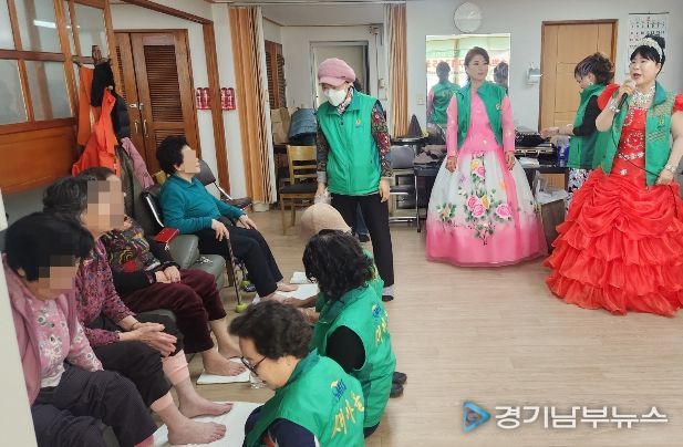 수원시 장안구 송죽동 새마을부녀회, ‘어르신 건강 플러스 데이’ 개최