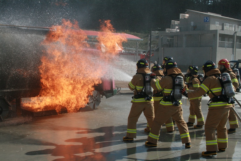 복합재난 대비 최정예 소방관 육성... 도, 구조훈련장과 첨단장비 갖춰