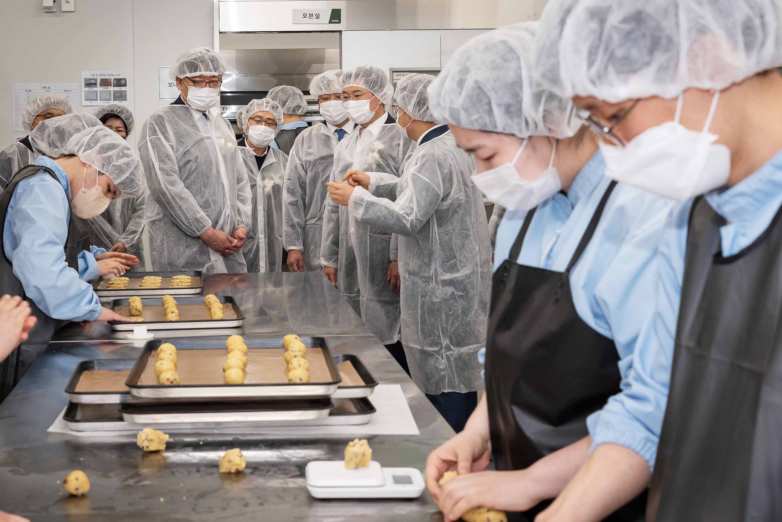 삼성전자 100% 출자...중증장애인 일터 ‘희망별숲’ 설립이 반갑다