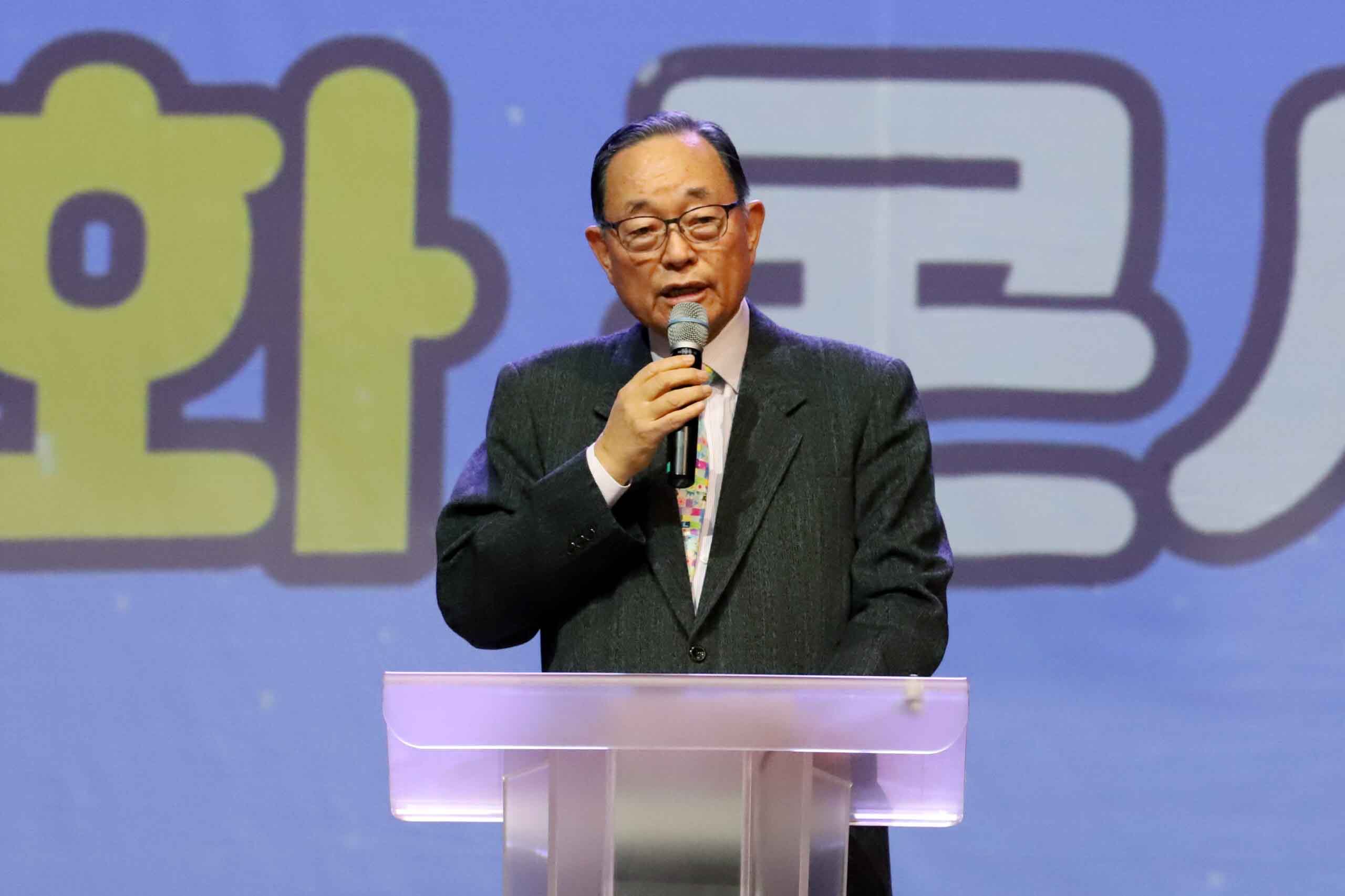 광주예총의 임원식 회장의 축사, 광주예총 및 전남예총 주관 '인성교육을 품은 청소년 문화콘서트'