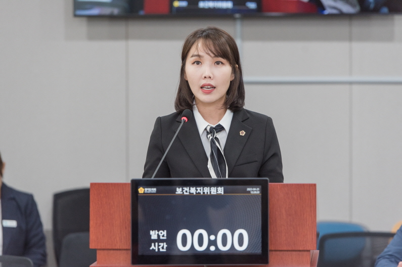 이인애 정책위 부위원장