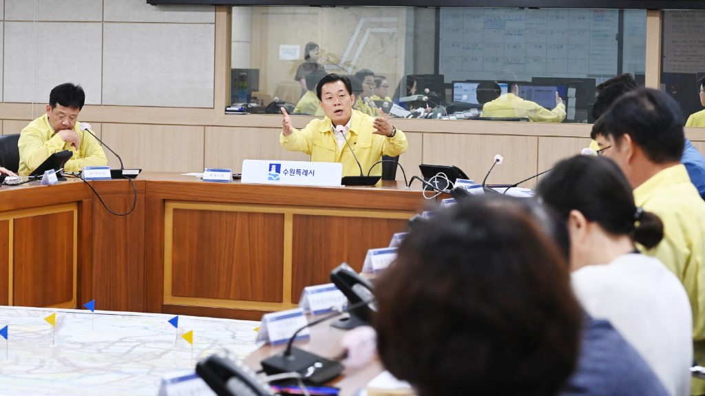 이재준 수원특례시장의 주재로 ‘잼버리 체류지원 TF’ 회의를 열었다.