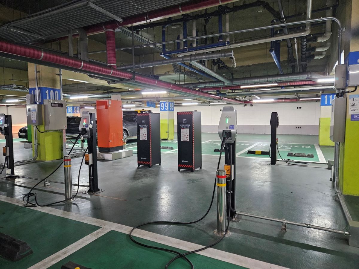 평촌지하주차장 화재질식소화포 설치모습