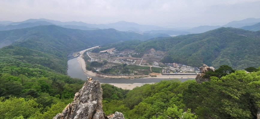 홍천강 사진: 배건일, 경기남부뉴스