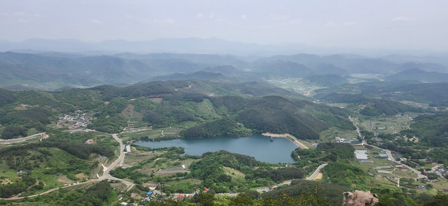 모산재에서 바라본 대기마을 사진: 배건일, 경기남부뉴스