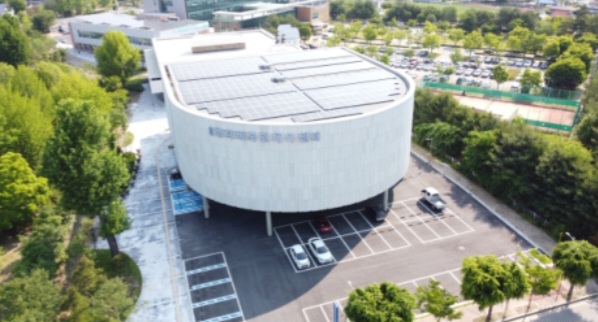 강원도 춘천시에 전국 15번째 '반다비 체육센터'가 문을 연다. 춘천반다비 체육센터 외관 사진 춘천시 제공