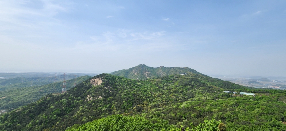 영인산의 전경 사진: 배건일, 경기남부뉴스