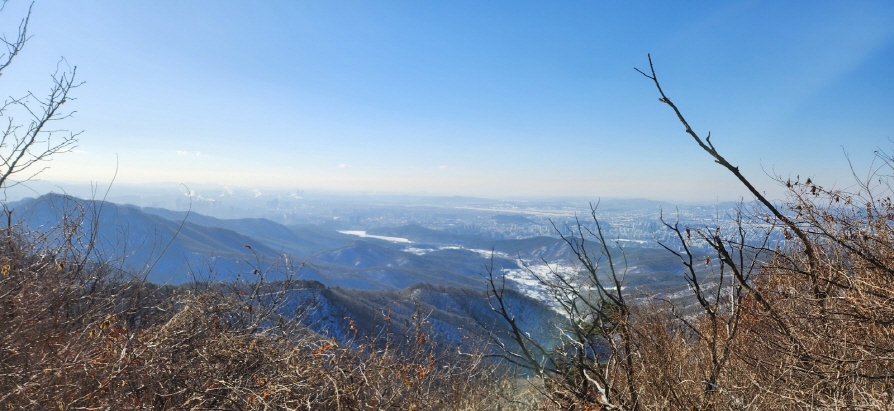 2025. 02.08 광교산의 풍경.