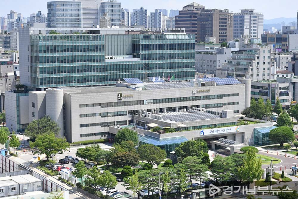 수원시청사 전경