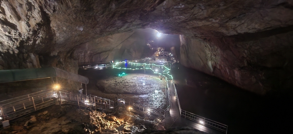 환선굴의 환상적인 모습 사진: 배건일, 경기남부뉴스